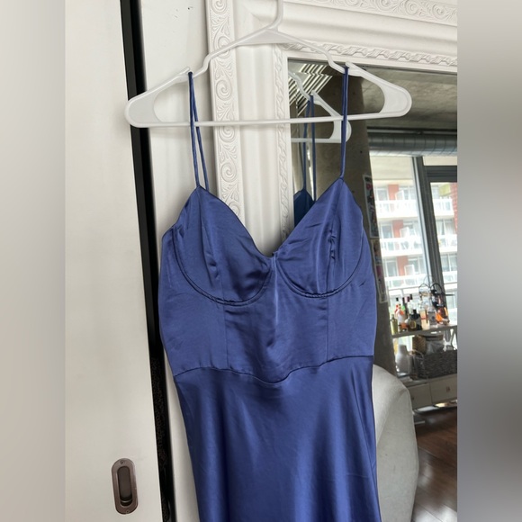 NEW WITH TAGS* Blue Silky Maxi Mermaid Dress Size 14 - Picture 5 of 12